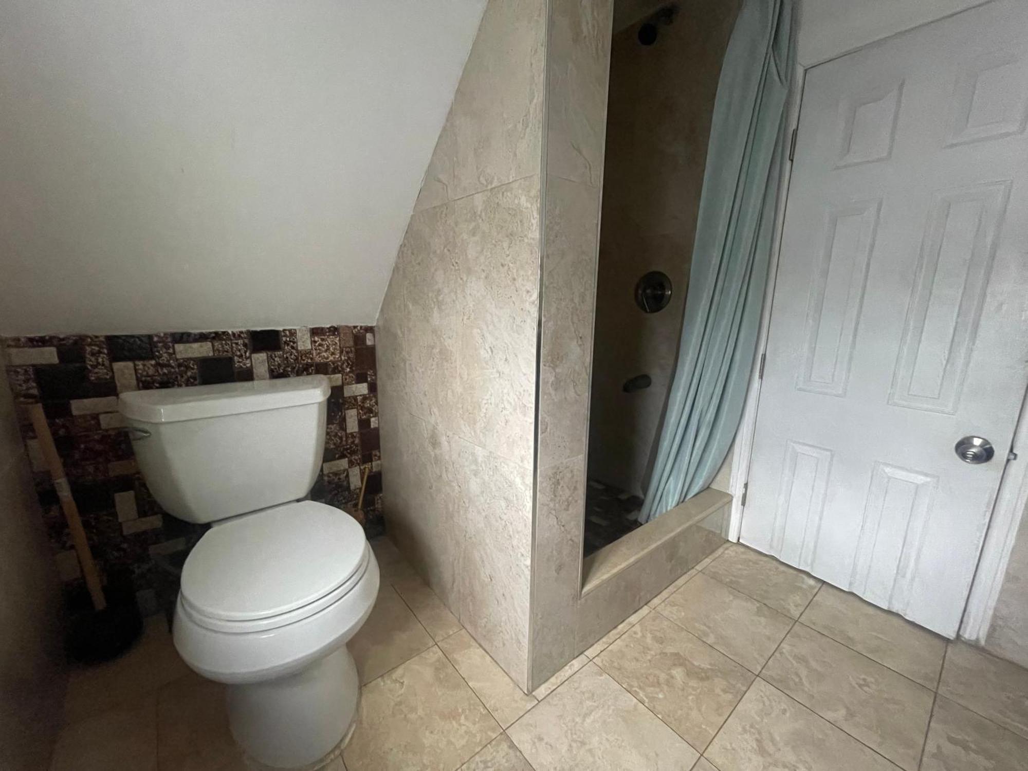 Private Loft 5 Min Away From Lga Apartment Ню Йорк Екстериор снимка